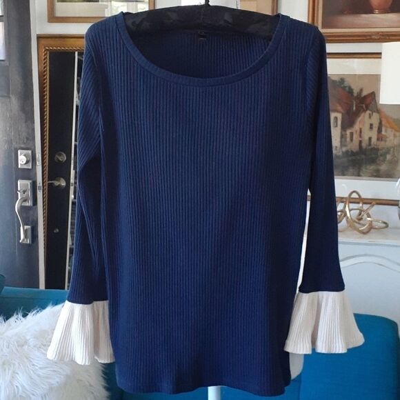 J. Crew Tops - 𝅺j.crew top